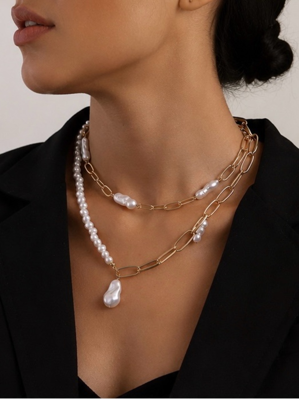 Luxe Baroque Pearl Layered Necklace - Picture 1 of 5